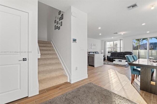 210 SW 170th Ave, Miramar, FL 33027 - photo 4