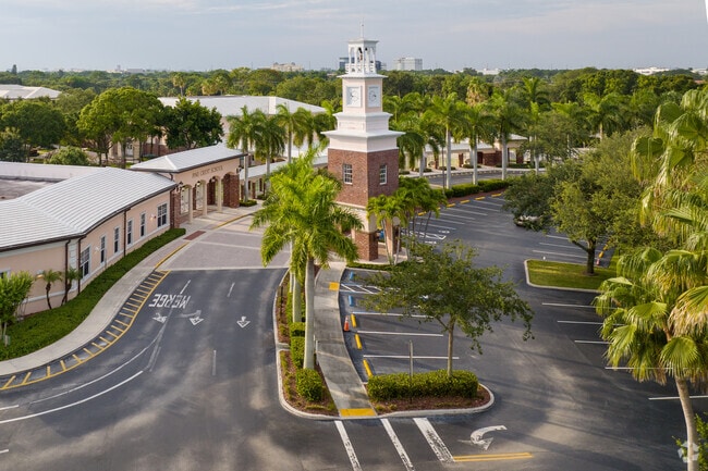 Pine Crest School - Boca Raton has an ample amount of parking for parents and faculty.
