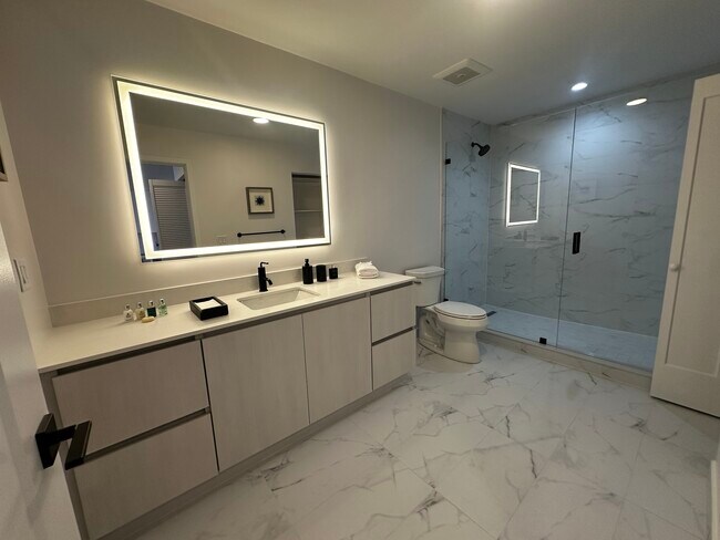 134 SE 2nd Ave unit A2, Dania, FL 33004 - photo 6