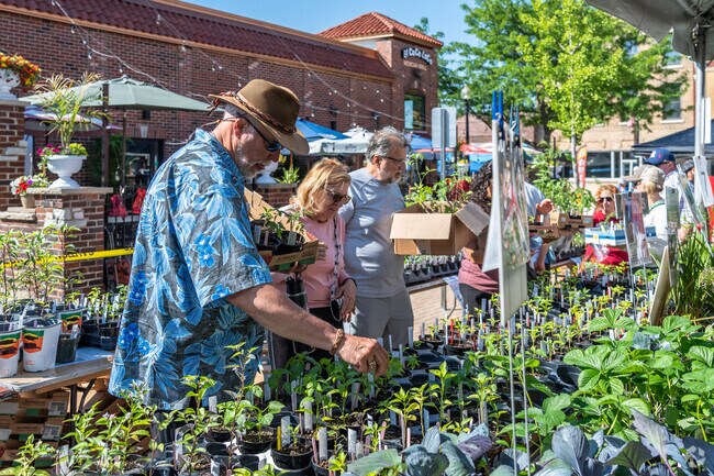Chicago West’s Blooming Fest offers gardening inspiration for residents.