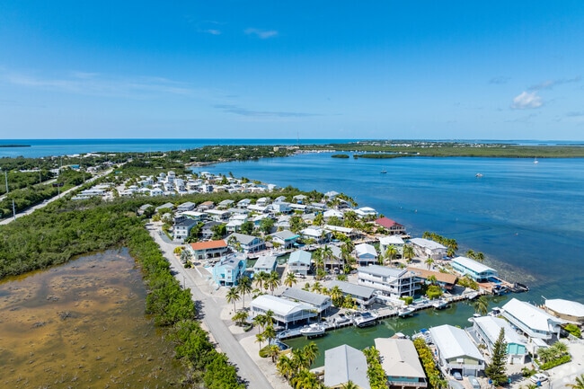 Many single-family homes in Tavernier are waterfront with private docks.