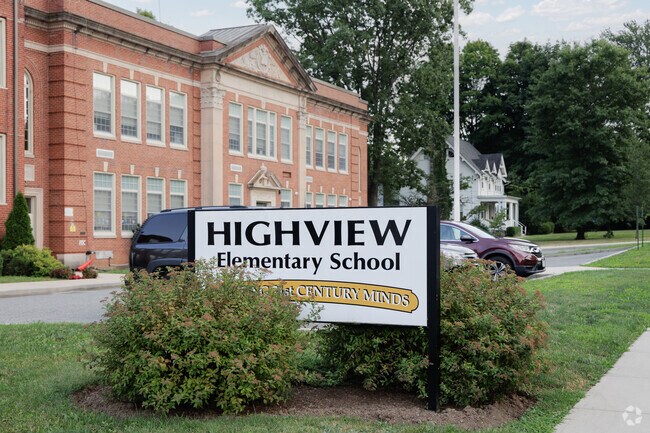 Highview Elementary School serves students in grades 3-4.