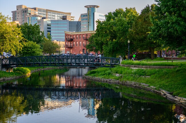 Located just minutes from downtown, Eastwood takes advantage of all that Kalamazoo has to offer.