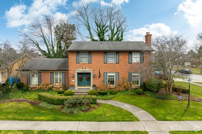 Northern Dearborn Heights is home to beautiful colonials and Queen Anne homes.