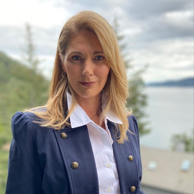 Agent Photo