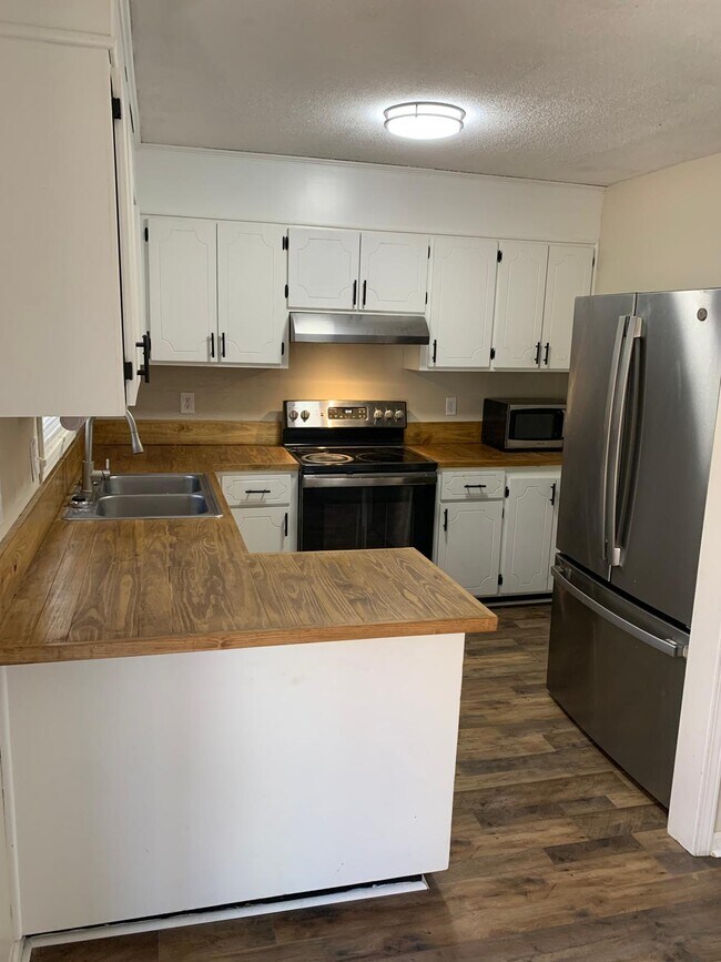 286 R Sands Rd unit 286, Aberdeen, NC 28315 - photo 4