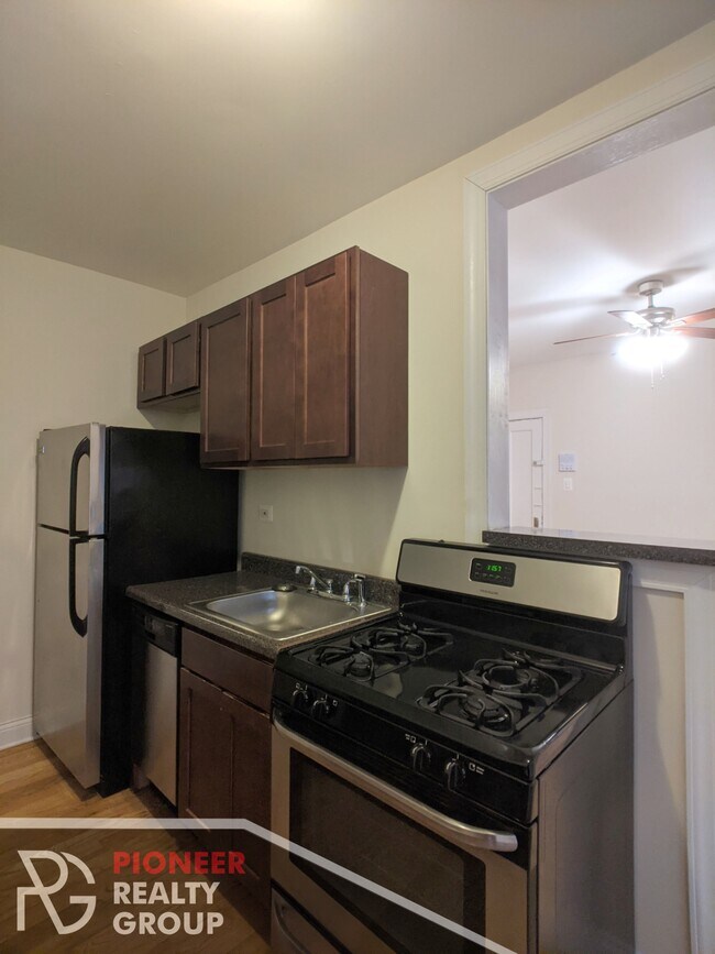 2842 N Orchard St unit 2840-6, Chicago, IL 60657 - photo 5