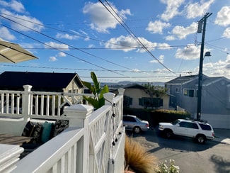 1828 Guy St, San Diego, CA 92110