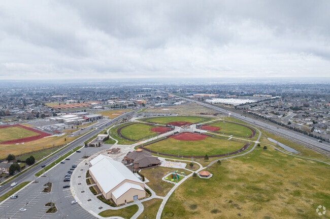 Kennewick has lots of nearby parks for locals to enjoy.