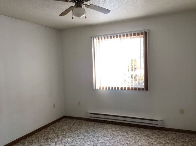 1021 Grandview Ave, Tomah, WI 54660 - photo 5