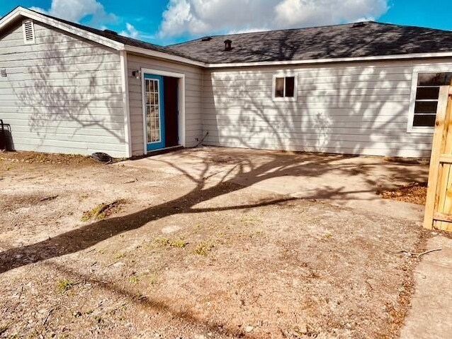 4834 Meadow Park Dr, Houston, TX 77048 - photo 3