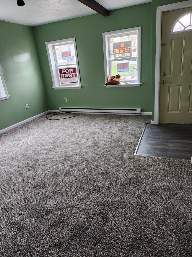 1052 3rd Ave unit Bottom Floor, Beaver Falls, PA 15010 - photo 5