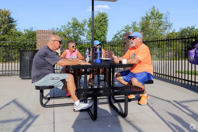 Palmetto Park is an excellent location to hang out with friends and family.