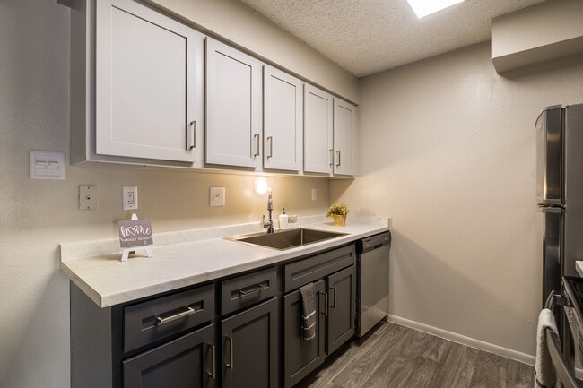 Calero, Albuquerque, NM 87109 - photo 3