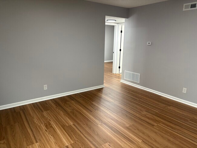 395 E 13th Ave unit 2, Columbus, OH 43201 - photo 2