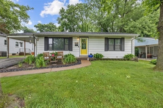 169 W Kirkham Ave, Webster Groves, MO 63119