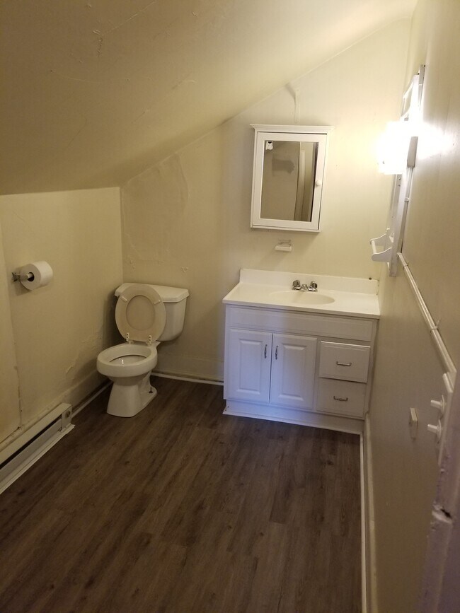 125 Lorentz St unit A, Morgantown, WV 26505 - photo 6