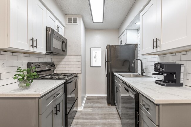 Union Point Apartments, Tulsa, OK 74134 - photo 2