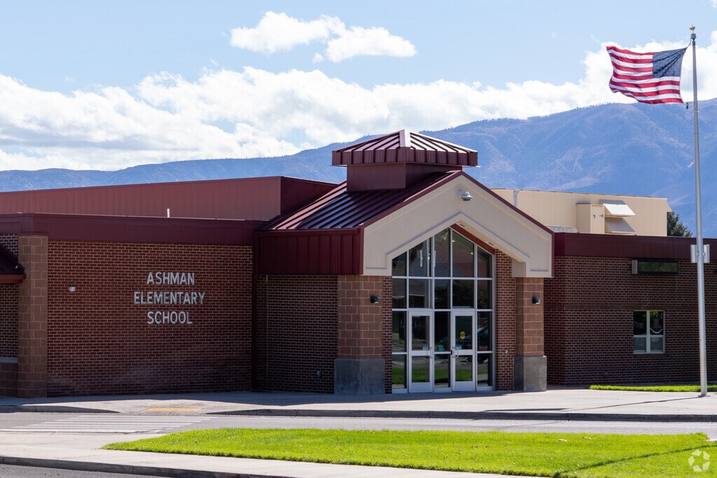 Ashman Elementary School in the city of Richfield.
