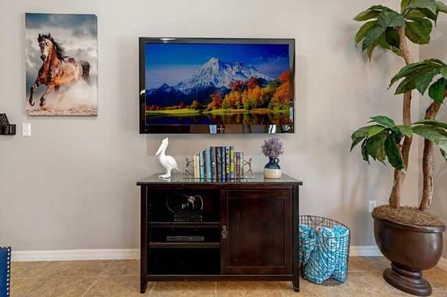 1157 Cypress Pointe Blvd unit ID1287622P, Davenport, FL 33896 - photo 6