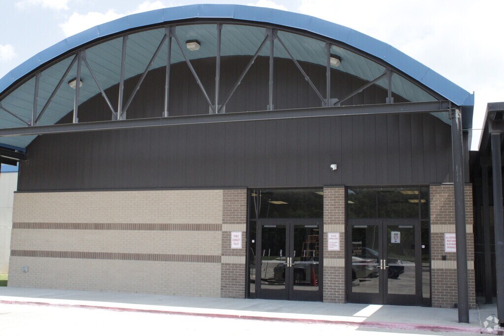 Lowery Elementary School located in the Ascension Parish neighborhood.