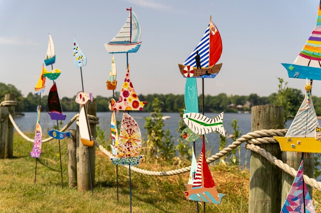 Belleville Lake Fest features handmade goods from local artists and makers.