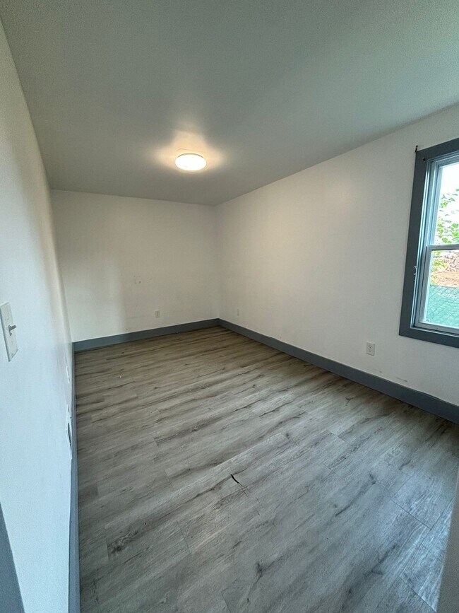 655 S 19th St unit 3, Newark, NJ 07103 - photo 6