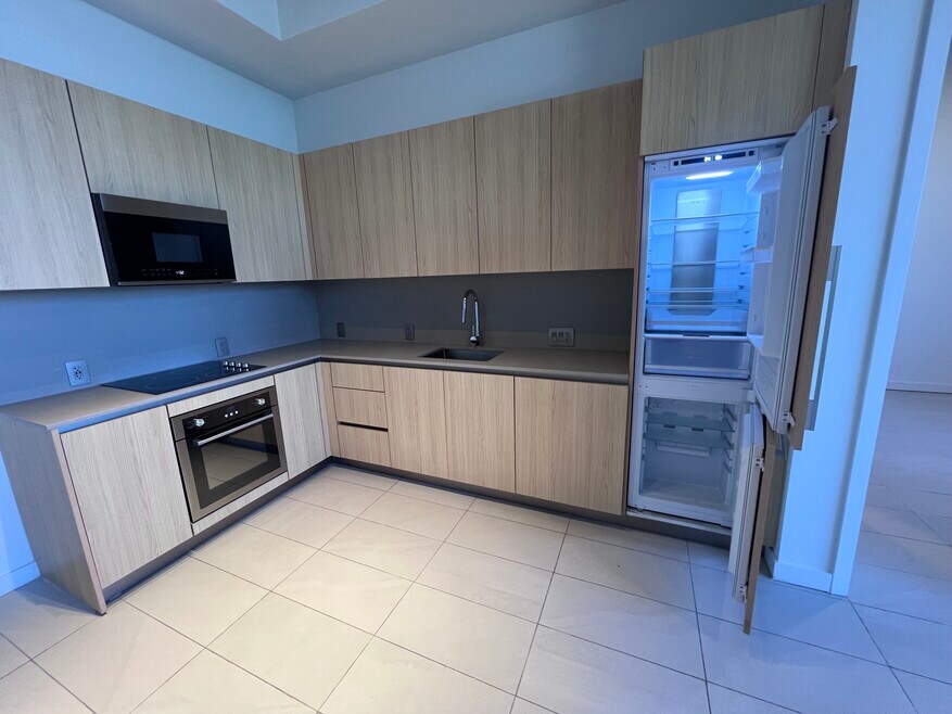 145 NW 31st St unit B2, Miami, FL 33127 - photo 1