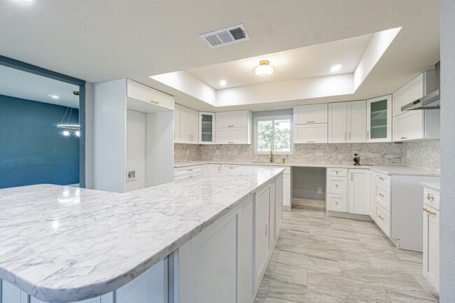 6370 Conniewood Square, New Port Richey, FL 34653 - photo 4