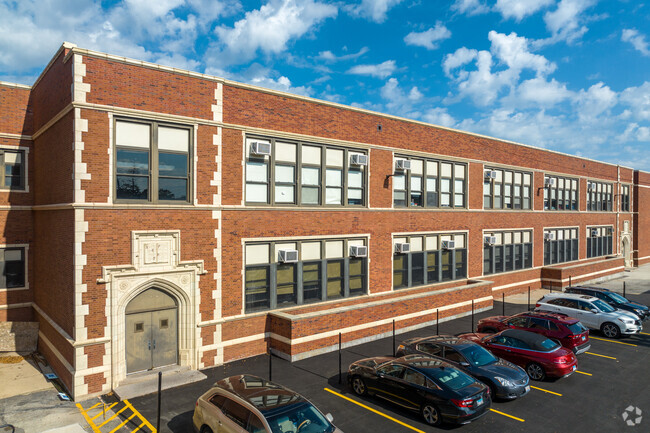 Joseph Lovett Elementary School has a student-teacher ratio of 14 to 1.