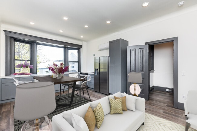 728 E Mcmillan St unit 8, Cincinnati, OH 45206 - photo 4