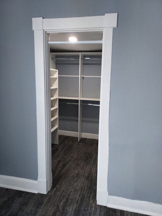 walk in closet