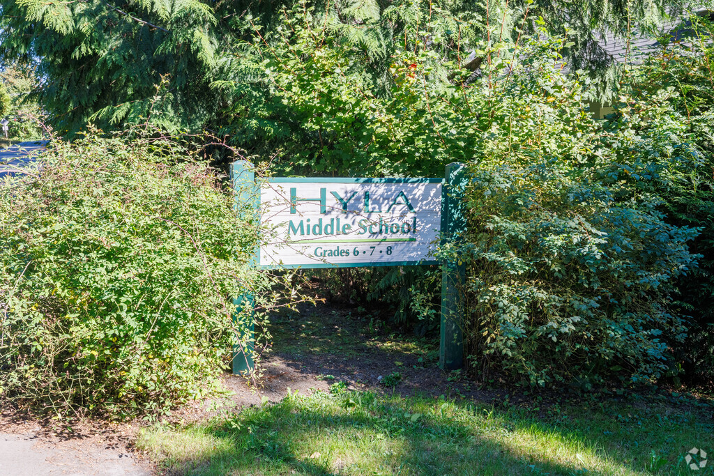Hyla Middle School