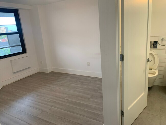 The Brooklyner, New York, NY 11201 - photo 3