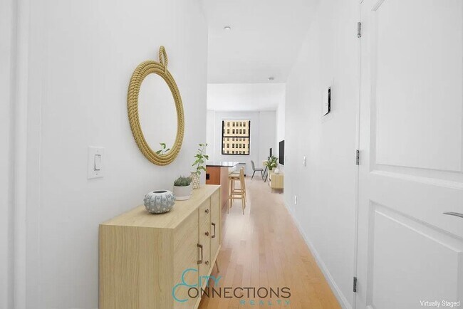 The Downtown Club unit 17L, New York, NY 10004 - photo 2