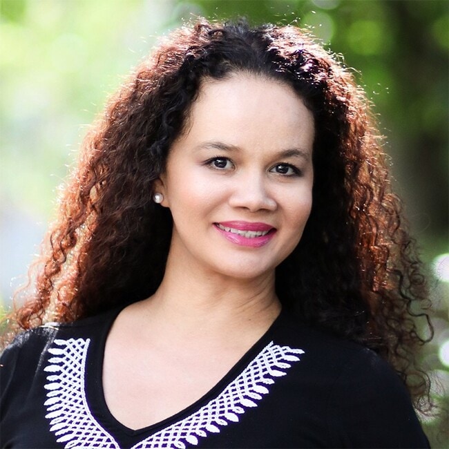 Elizabeth Bethel Real Estate Agent in Weston, FL