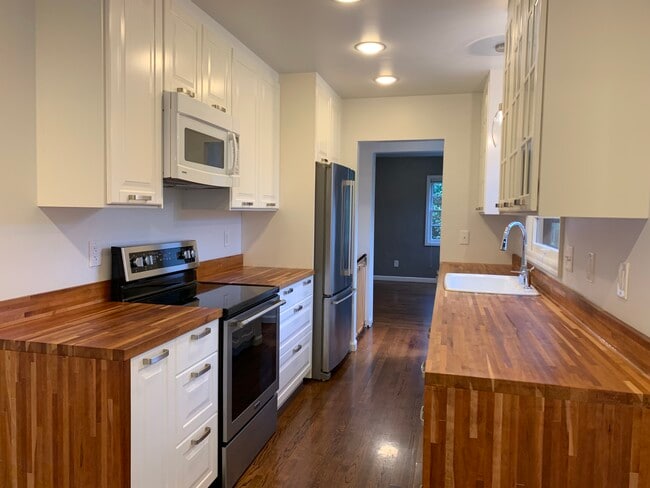 1251 SE 47th Ave, Portland, OR 97215 - photo 2