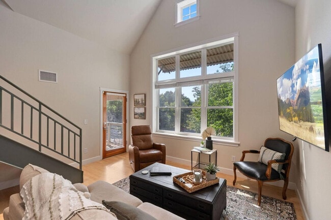 330 N Howes St unit ID1013091P, Fort Collins, CO 80521 - photo 2