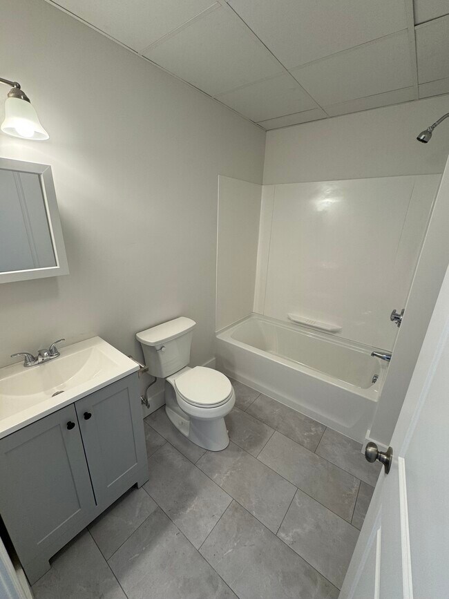 16 Washington St unit 2, Peabody, MA 01960 - photo 7