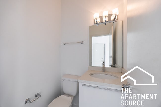 2714 W North Ave unit 206, Chicago, IL 60647 - photo 7