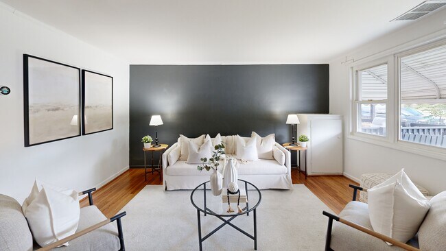 4430 Annapolis Rd, Halethorpe, MD 21227 - photo 2