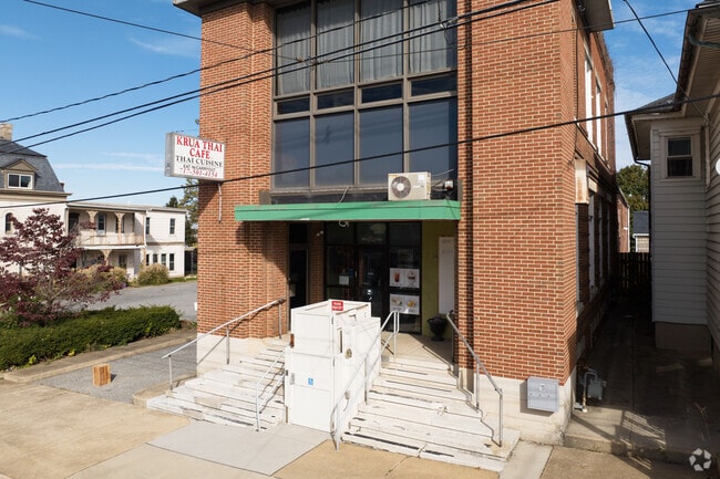 Krua Thai Cafe is your local spot for pad thai or any other delicious food.