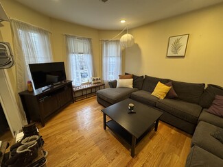 10 Jay St Unit 2, Somerville, MA 02144