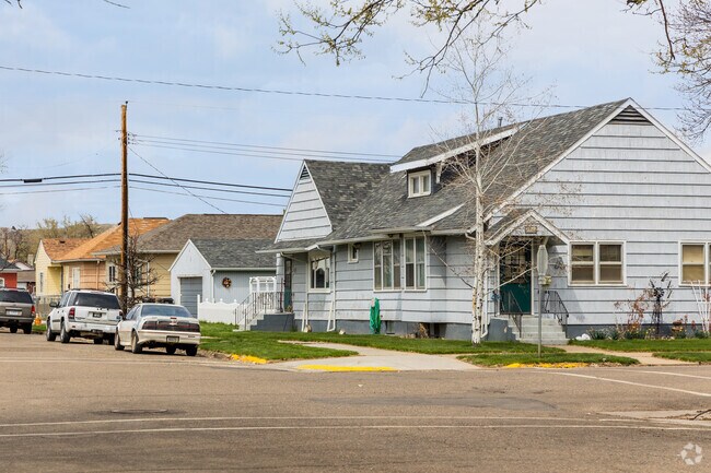 It's common to see quite and clean streets in Miles City.
