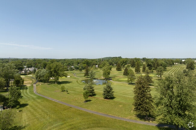 The Sandy Run Country Club is located at 200 E Valley Green Rd, Oreland, PA 19075.