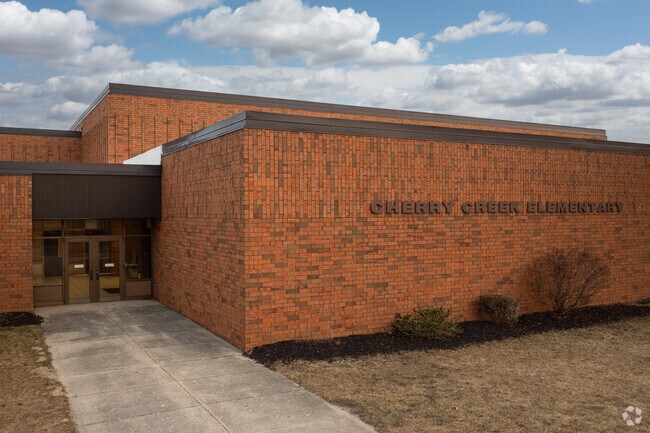 Cherry Creek Elementary School, Entrance.