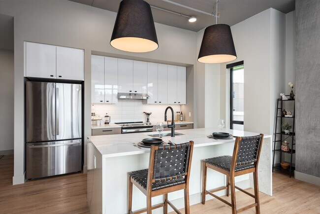 Bemiston Place Apartments, Clayton, MO 63105 - photo 3