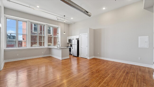 4635 E Thompson St unit 2, Philadelphia, PA 19137 - photo 2