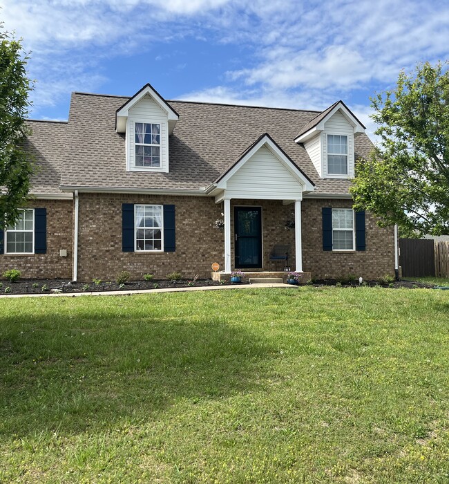 106 Centerrock Dr, Christiana, TN 37037