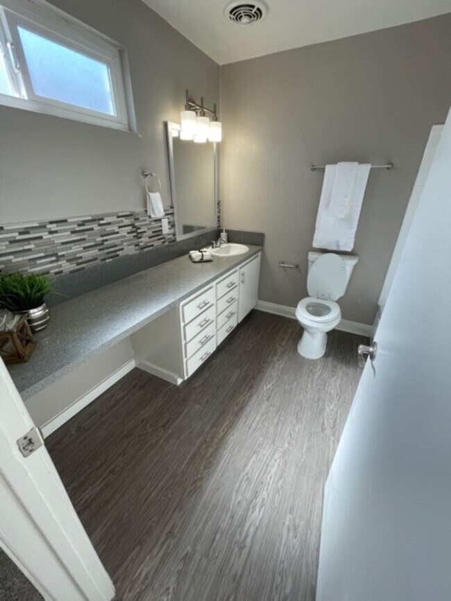 291 Avocado St., Costa Mesa, CA 92627 - photo 6